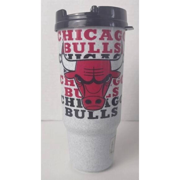 Vtg Chicago Bulls Scottie Pippen 1990's Lg Poster, Travel Mug, & SkyBox Card #46 - Picture 9 of 16